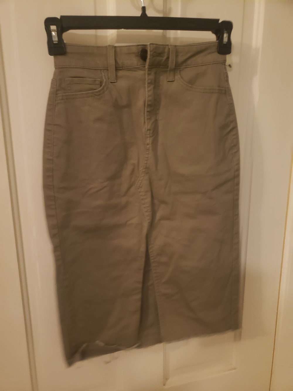 SO Khaki Pencil Skirt in Olive-Taupe